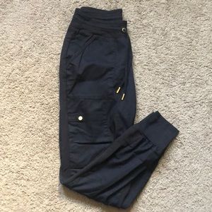 RARE Jaanuu Small Black Hybrid Jogger Scrub Pants